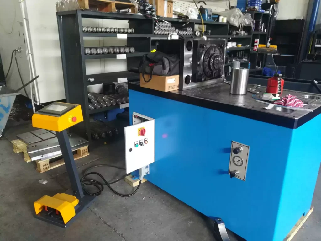 Hydraulic Sheet Metal Bending Machine