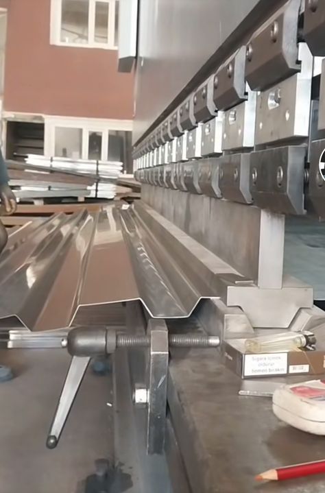 NC vs CNC Press Brake