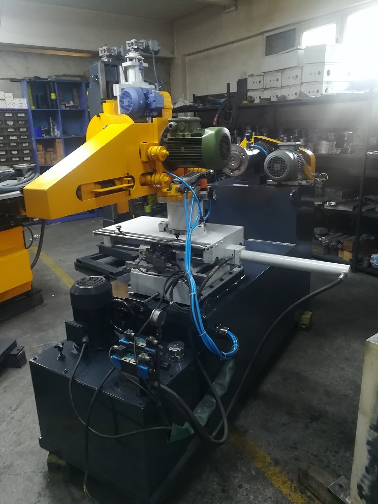 Hydraulic Buffing Machine
