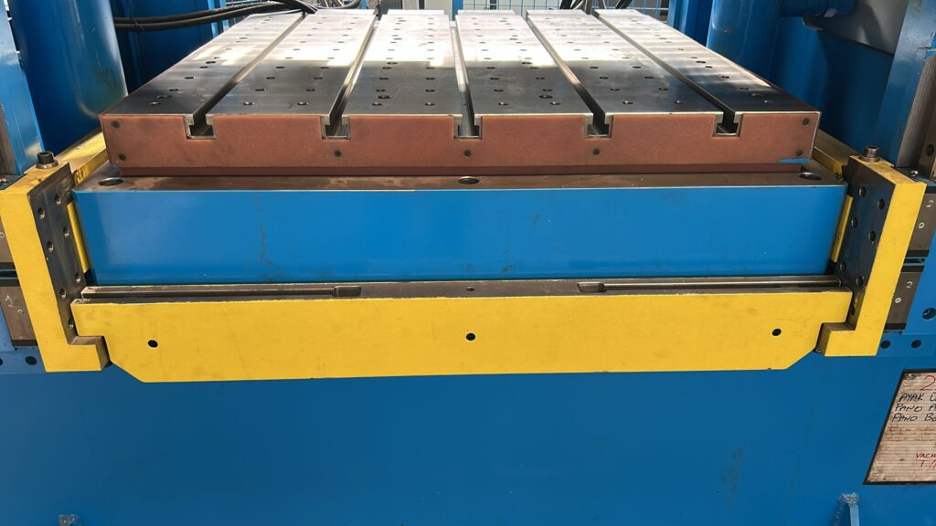 SMC & BMC Moulding Press