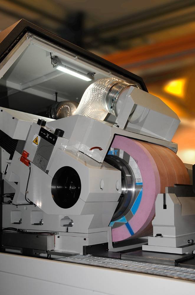 Precision Centerless Grinding Machines
